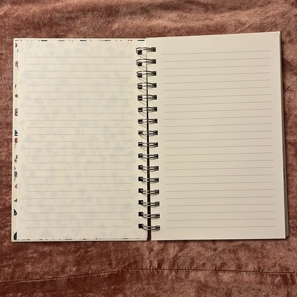 Winners bundle of notebooks - Picture 3 of 5